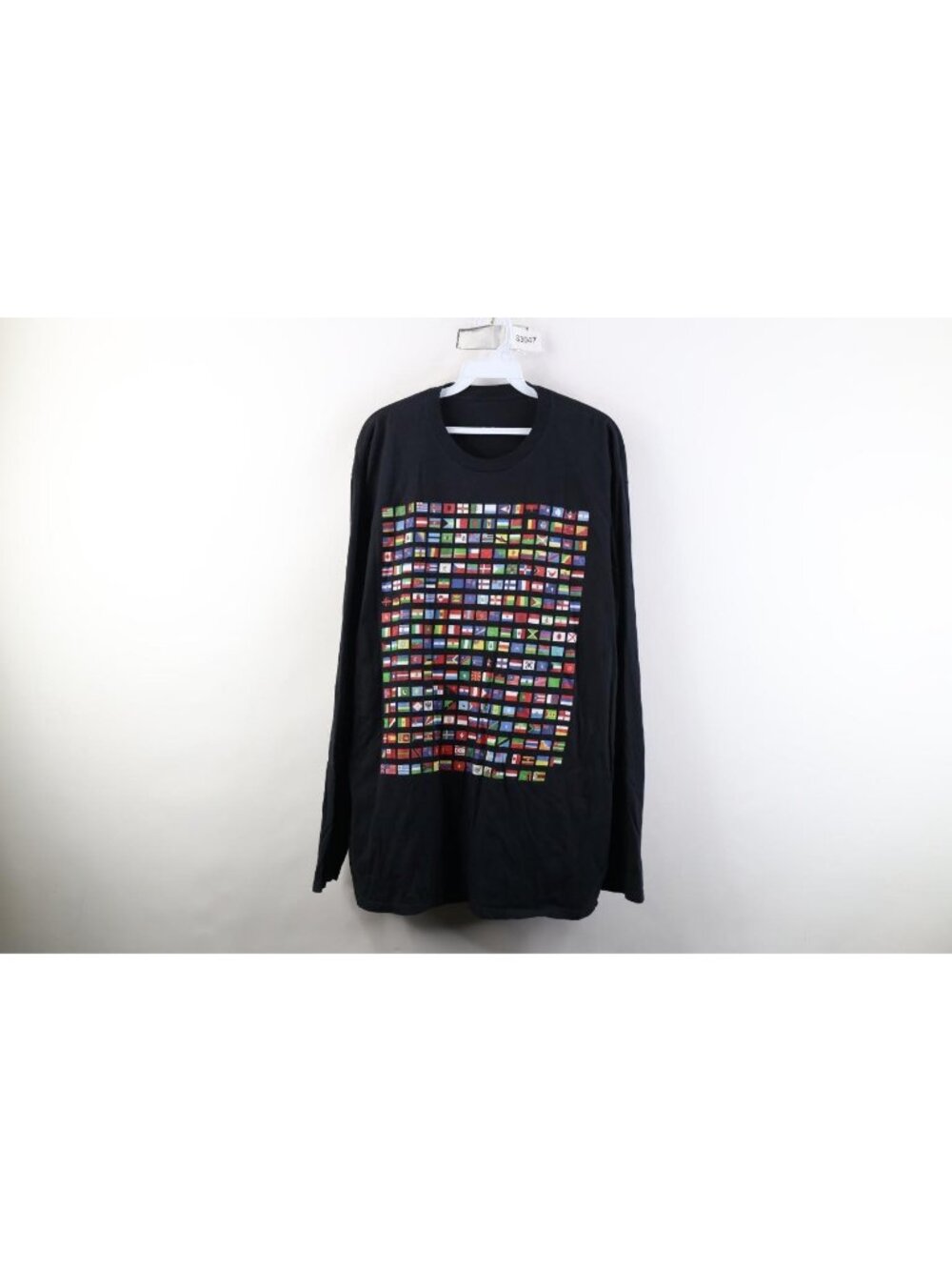 Vintage Y2K Streetwear Mens XL World Flags Long Sleeve T-Shirt Black Cotton